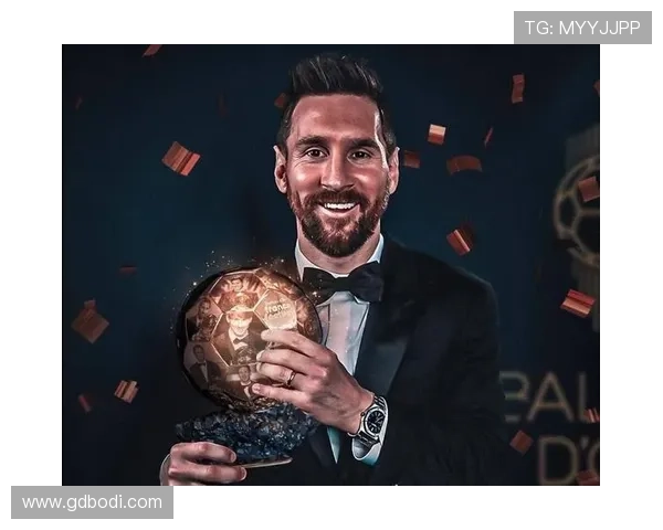 全球足球巨星男球员的辉煌历程与传奇故事探秘 全球足球巨星男球员的辉煌历程与传奇故事探秘