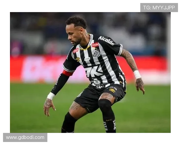 内马尔的彩虹之路:从足球场到人生舞台的绚丽旅程 内马尔的彩虹之路:从足球场到人生舞台的绚丽旅程