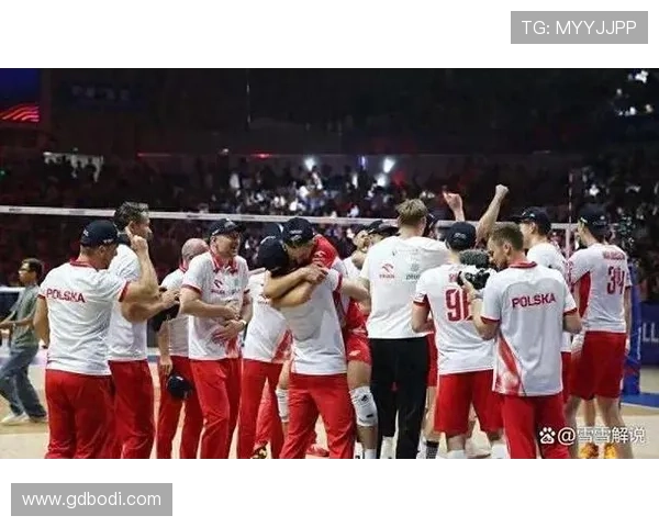 北京排球队逆袭之路欧锦赛特别报道展现拼搏精神与团队力量 北京排球队逆袭之路欧锦赛特别报道展现拼搏精神与团队力量