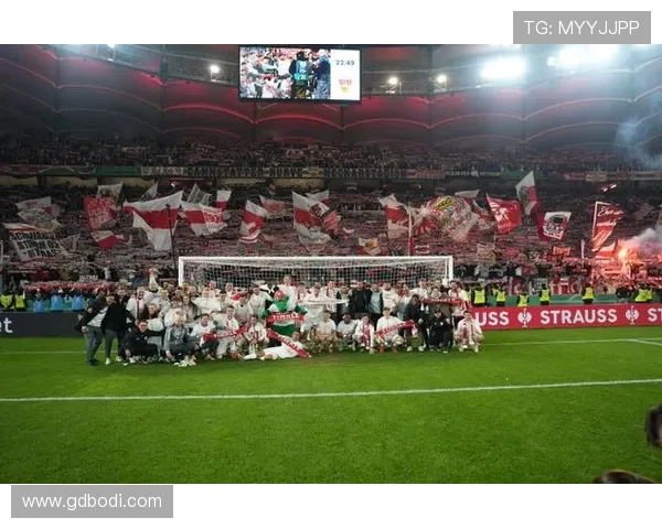 德国足球明星引领球队奋战国际赛场展现风采与实力