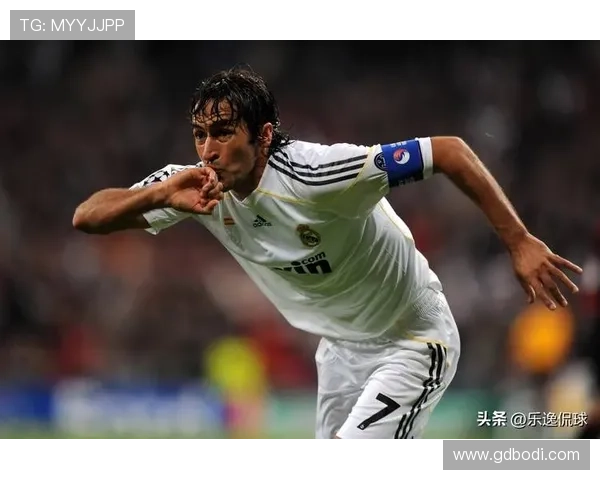 拗口名字却技艺超群的足球明星男球员们的精彩瞬间
